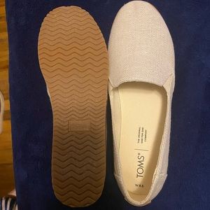TOMS Women’s Slide On shoe